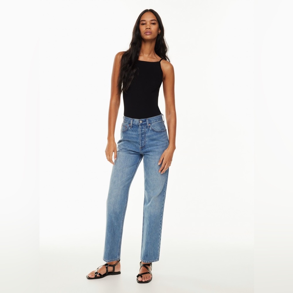 Aritzia Denim Forum high rise straight leg Jean‎ size 28